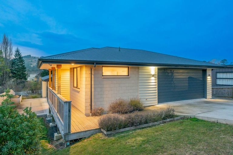 Photo of property in 35 Grandvista Drive, Green Island, Dunedin, 9018