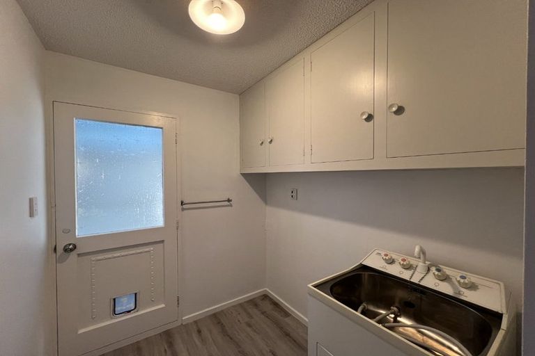 Photo of property in 1/32a Peer Street, Upper Riccarton, Christchurch, 8041