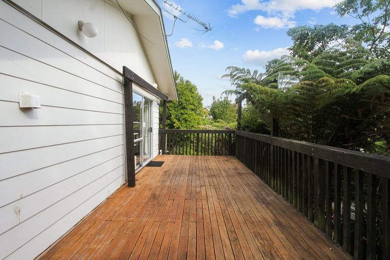 Photo of property in 14 Glenfinn Place, Massey, Auckland, 0614