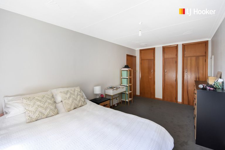 Photo of property in 85 Kaikorai Valley Road, Glenross, Dunedin, 9011