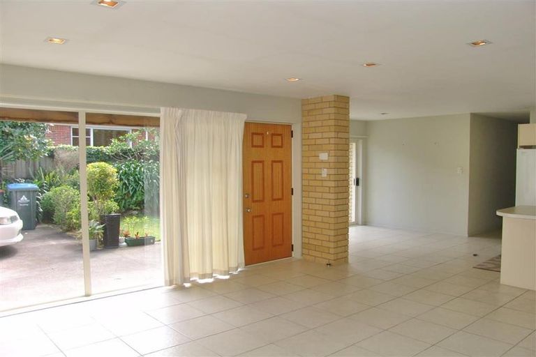 Photo of property in 2a Dinglebank Road, Mount Wellington, Auckland, 1060