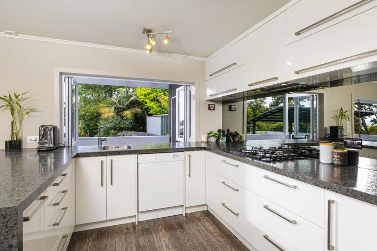 Photo of property in 132 Attwood Road, Paremoremo, Auckland, 0632