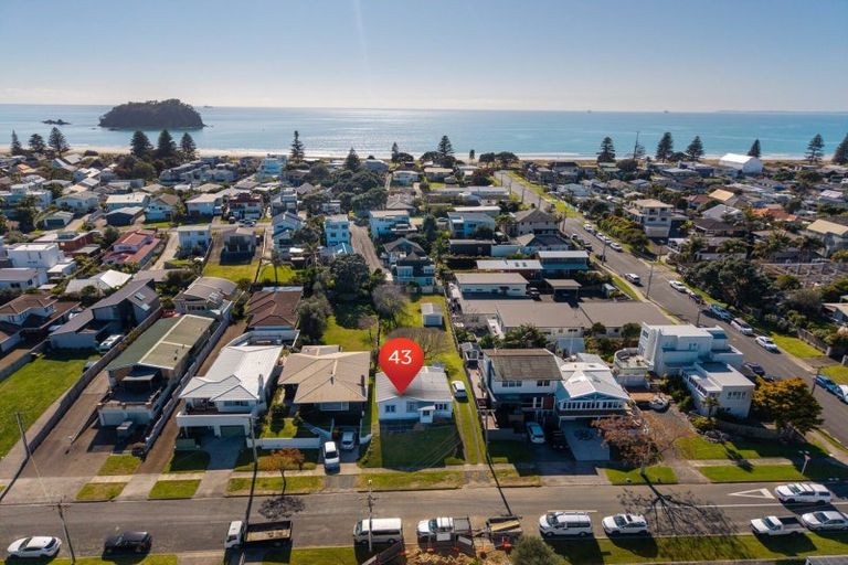 Photo of property in 43 Pitau Road, Mount Maunganui, 3116