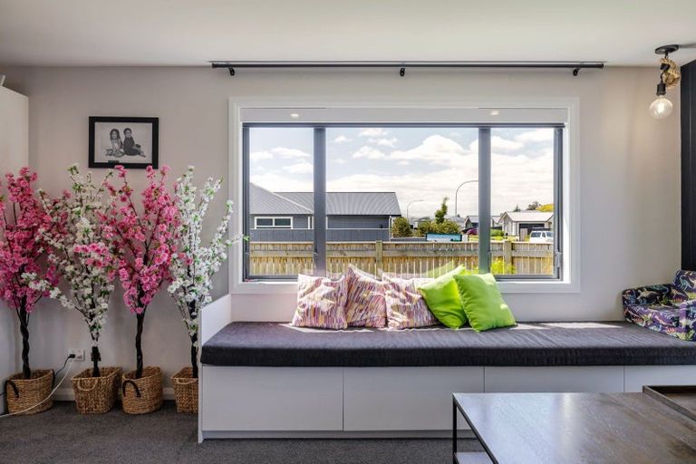 Photo of property in 77 Freedom Drive, Kelvin Grove, Palmerston North, 4414