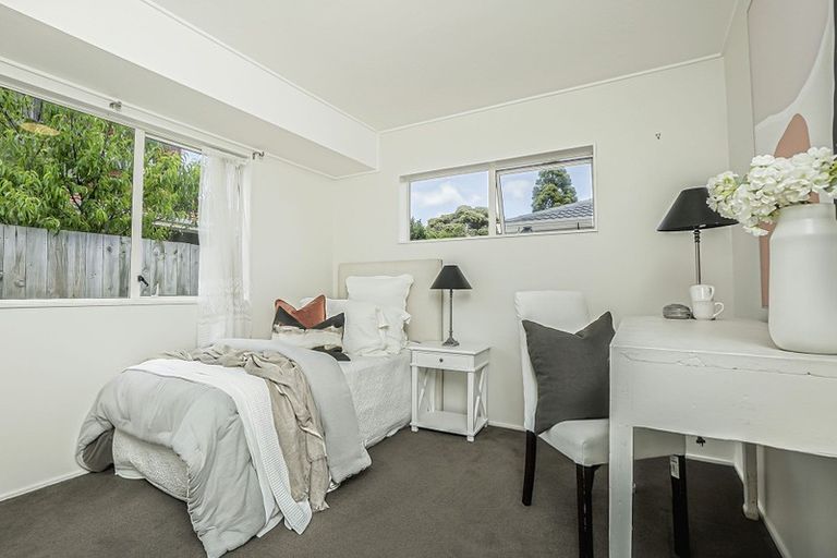 Photo of property in 3b Pine Road, Orewa, 0931