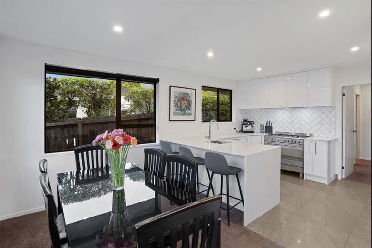 Photo of property in 14 Melissa Place, Burnside, Christchurch, 8042