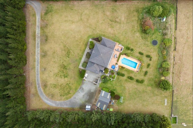 Photo of property in 16 Harpers Road, Loburn, Rangiora, 7472