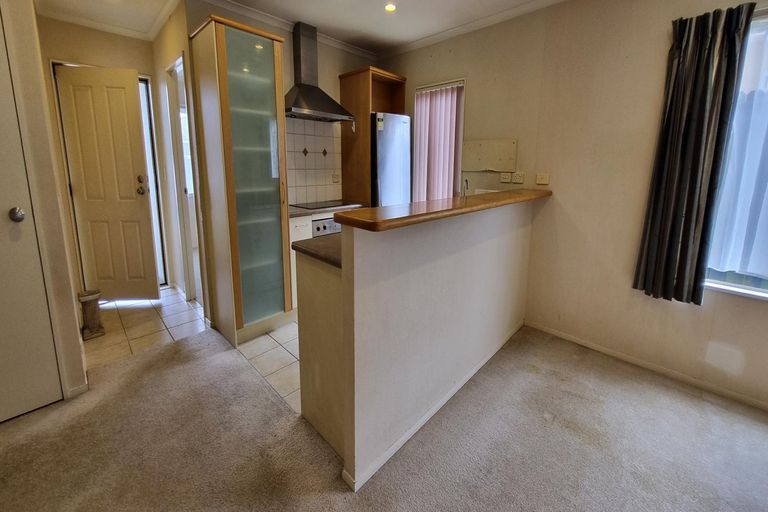 Photo of property in 25 Ironstone Place, Randwick Park, Auckland, 2105