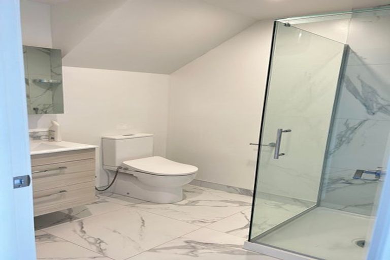 Photo of property in 4/11 Cressy Street, Waterloo, Lower Hutt, 5011