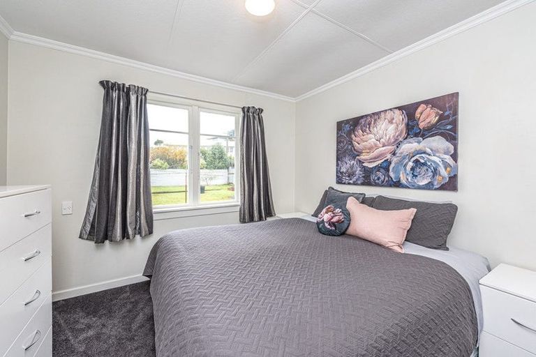 Photo of property in 16 Nikau Street, Tawhero, Whanganui, 4501