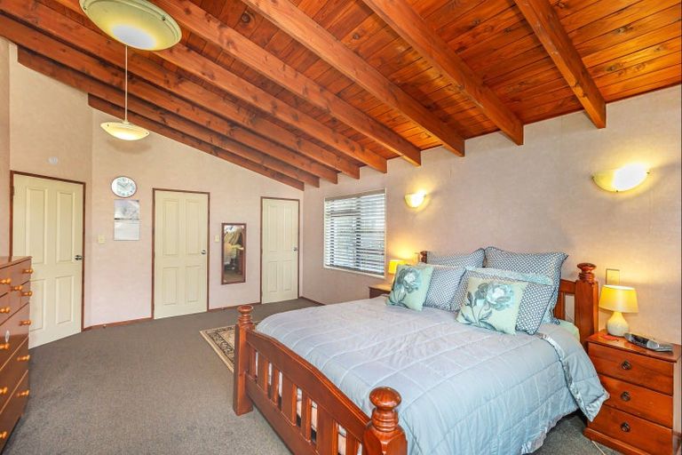 Photo of property in 11 Claremont Rise, Levin, 5510