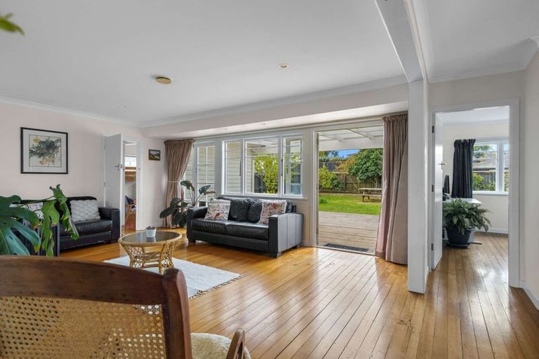 Photo of property in 1/111 Parkers Road, Tahunanui, Nelson, 7011