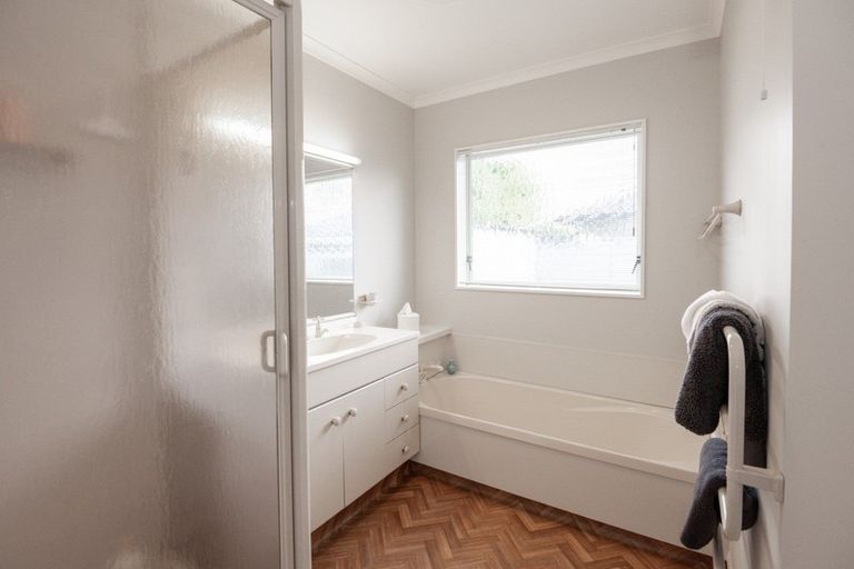 Photo of property in 5 Kingsgate Row, Havelock North, 4130