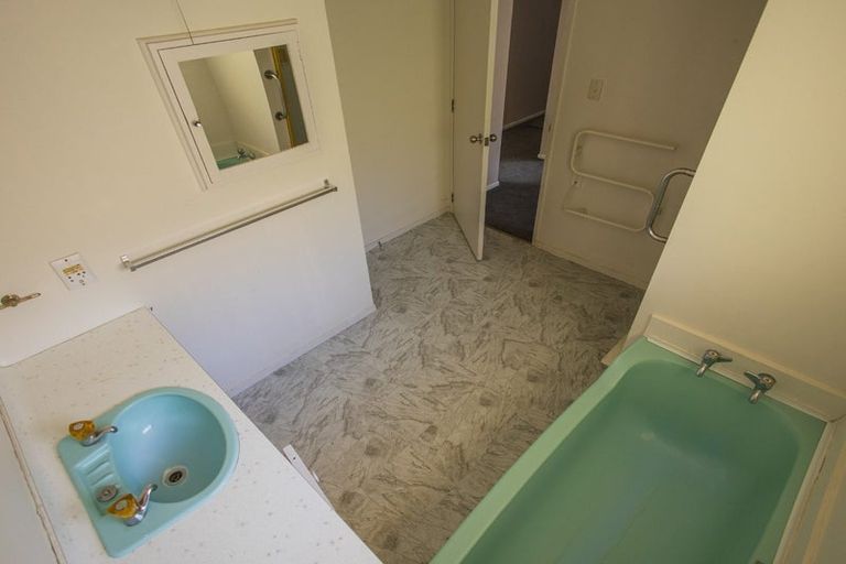 Photo of property in 1/29 Appleby Crescent, Burnside, Christchurch, 8053