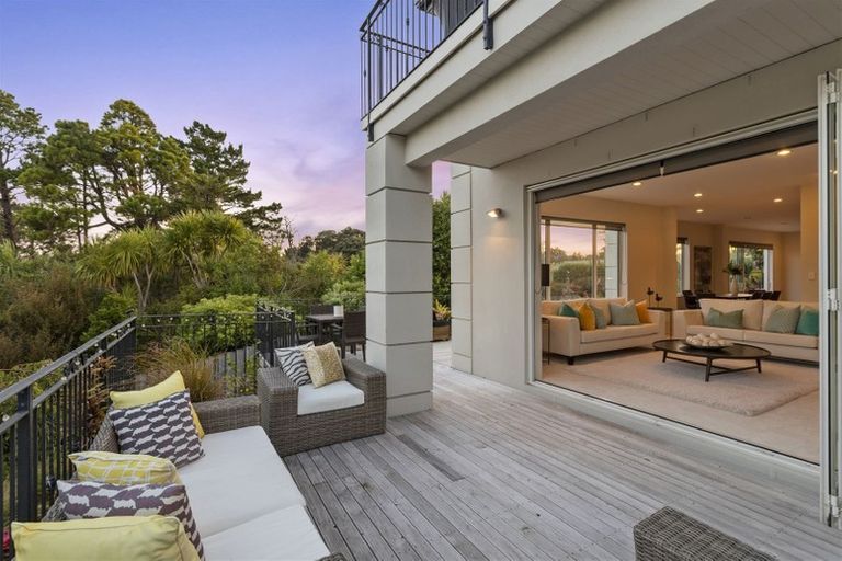 Photo of property in 80 Park Rise, Campbells Bay, Auckland, 0630