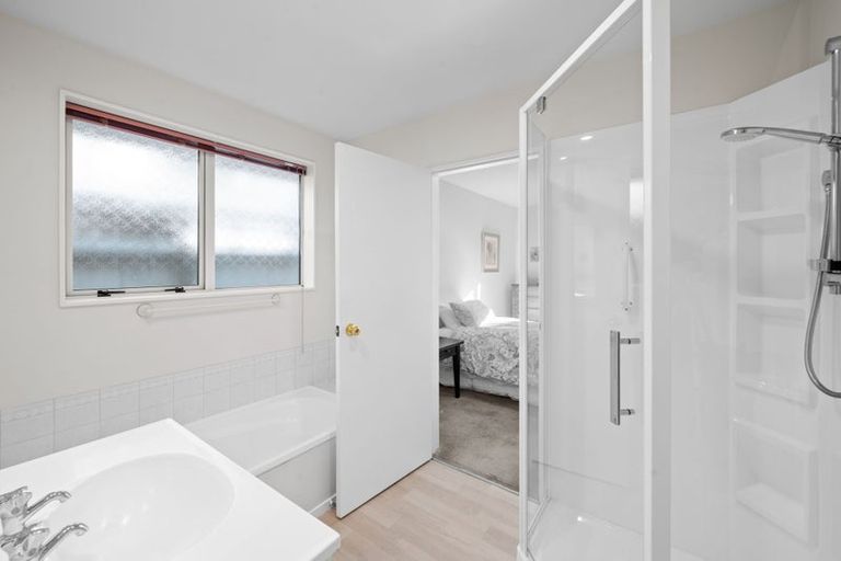 Photo of property in 2/15 Withells Road, Avonhead, Christchurch, 8042