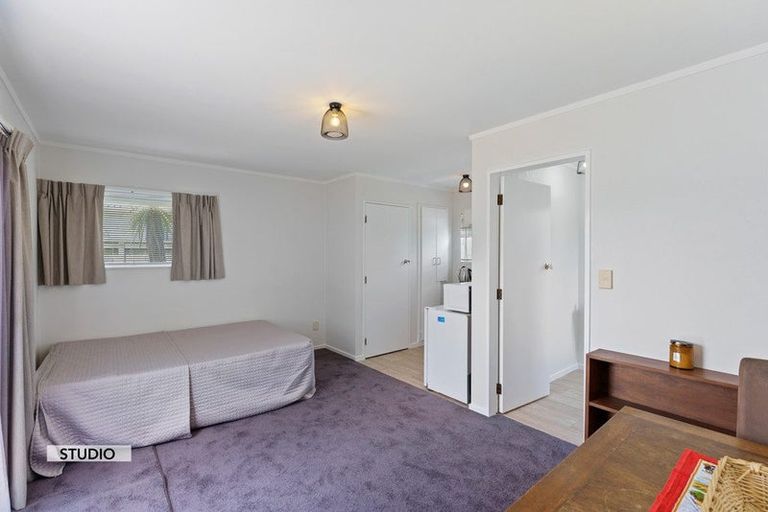 Photo of property in 1 Karaka Street, Otaki Beach, Otaki, 5512