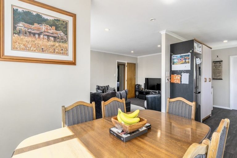 Photo of property in 8 Surrey Street, Stratford, 4332