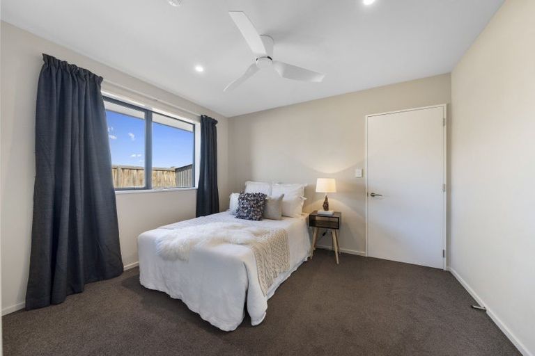 Photo of property in 6 Deans Place, Amberley, 7410