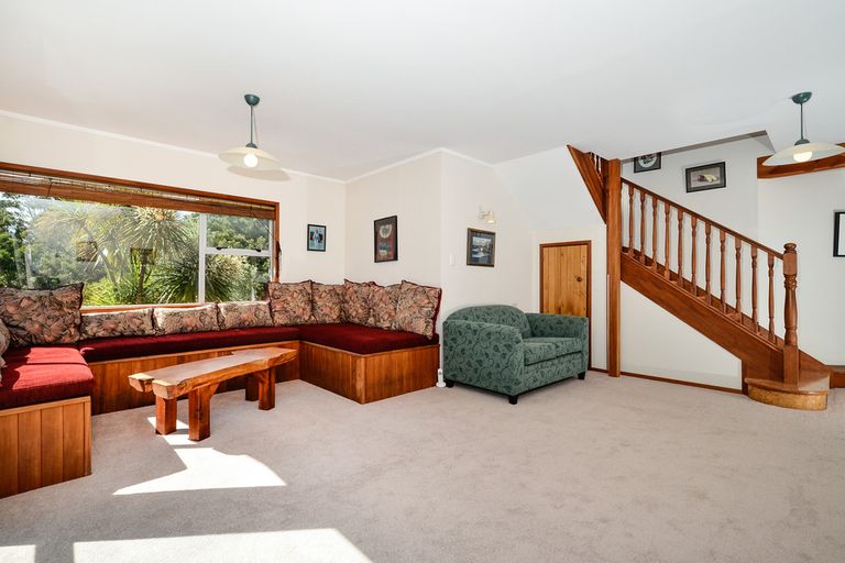 Photo of property in 20 Finlow Drive, Te Atatu South, Auckland, 0610