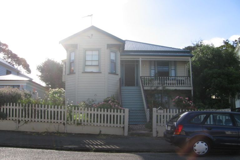 Photo of property in 5 St Aubyn Street, Devonport, Auckland, 0624