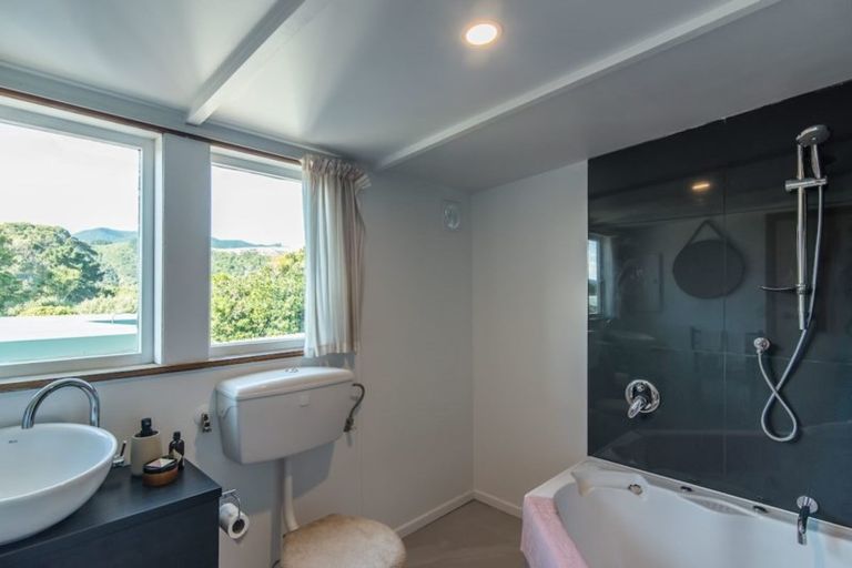 Photo of property in 4 Gavin Road, Raumati Beach, Paraparaumu, 5032