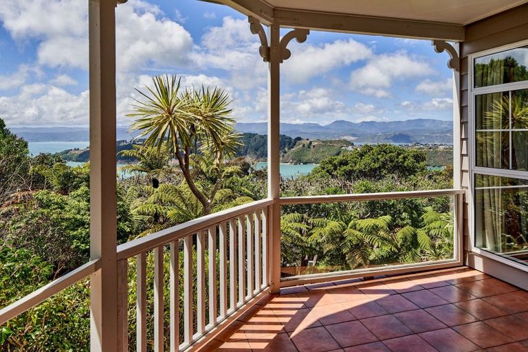 Photo of property in 4 Robieson Street, Roseneath, Wellington, 6011