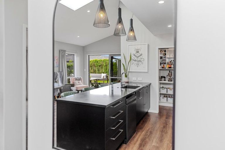 Photo of property in 27 Te Kio Crescent, Papamoa Beach, Papamoa, 3118