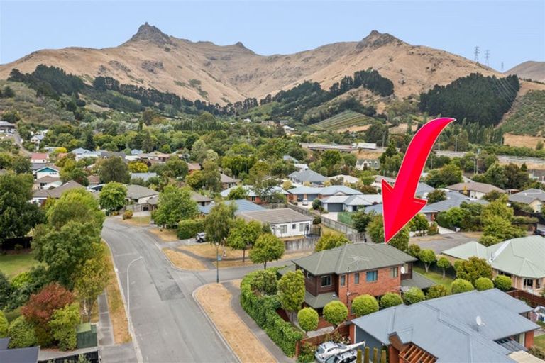 Photo of property in 1 Wendy Place, Heathcote Valley, Christchurch, 8022