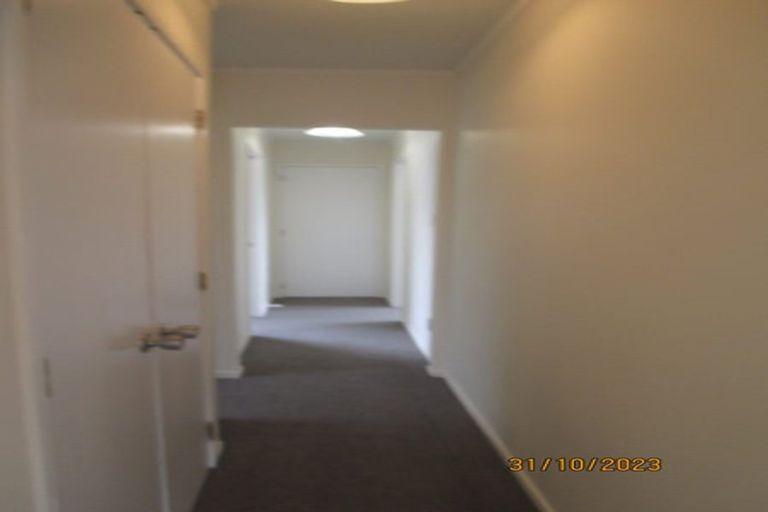 Photo of property in 9 Simpson Road, Ranui, Auckland, 0612