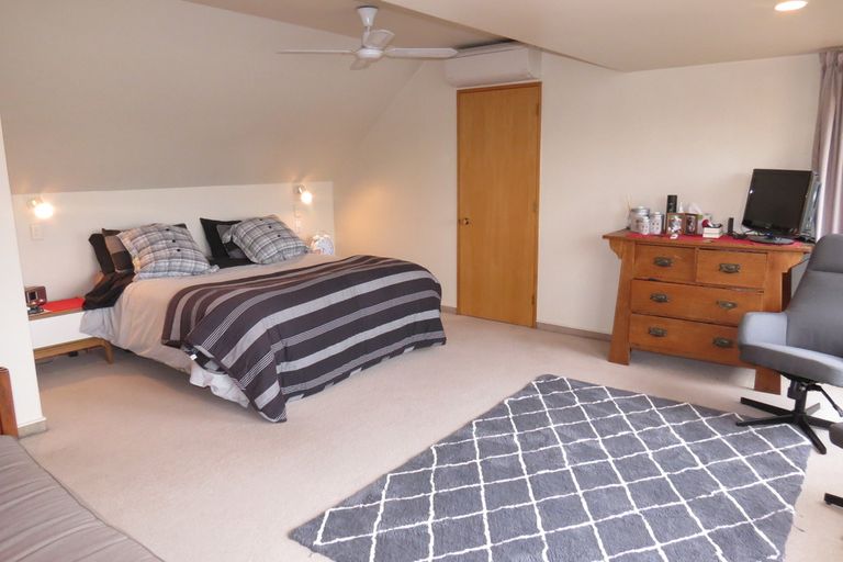 Photo of property in 2 Mansor Court, Cromwell, 9310