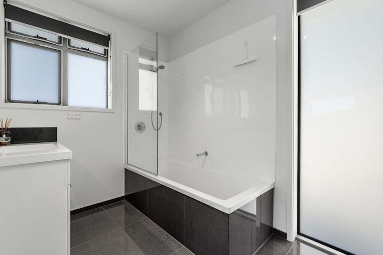 Photo of property in 29 Bryan Gallagher Place, Welcome Bay, Tauranga, 3175