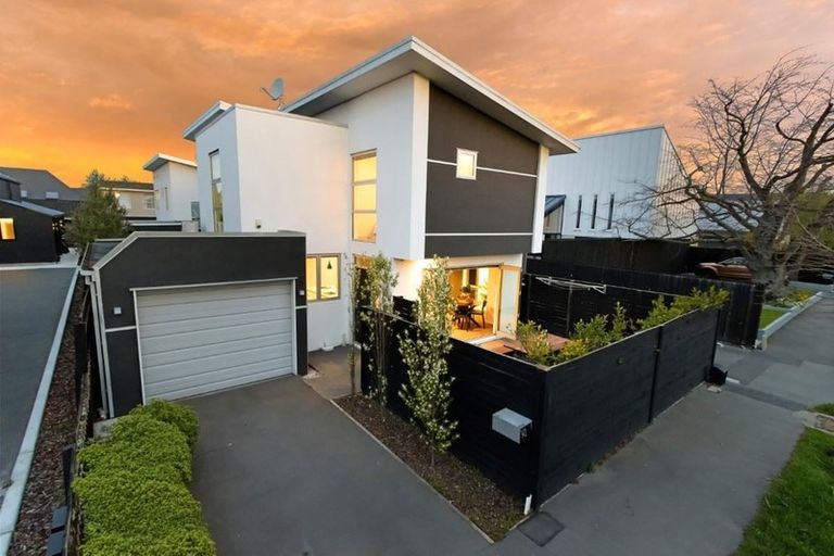 Photo of property in 142 Bishop Street, St Albans, Christchurch, 8014