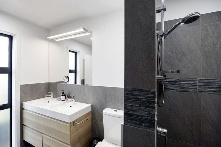 Photo of property in 11 South Oaks Close, Pukemoremore, Cambridge, 3493