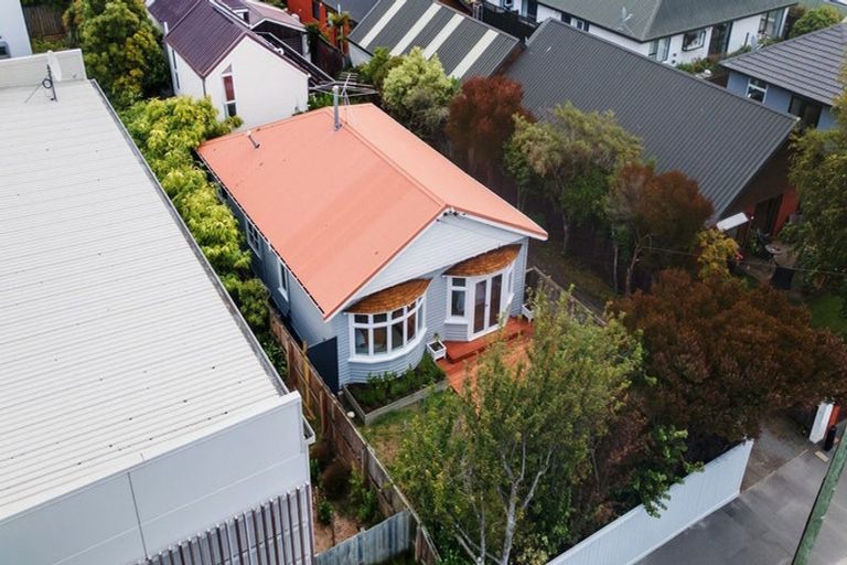 Photo of property in 1/166 Main Road, Redcliffs, Christchurch, 8081