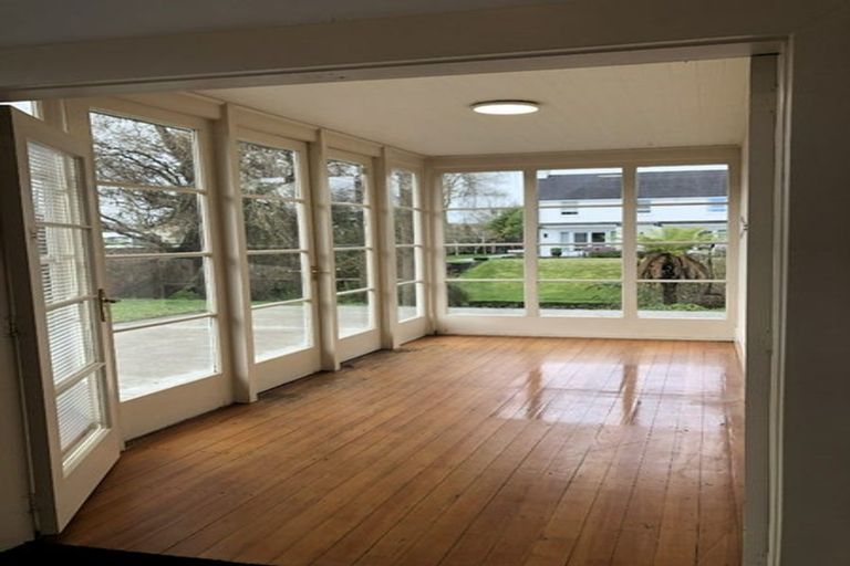 Photo of property in 98 Kahu Road, Fendalton, Christchurch, 8041