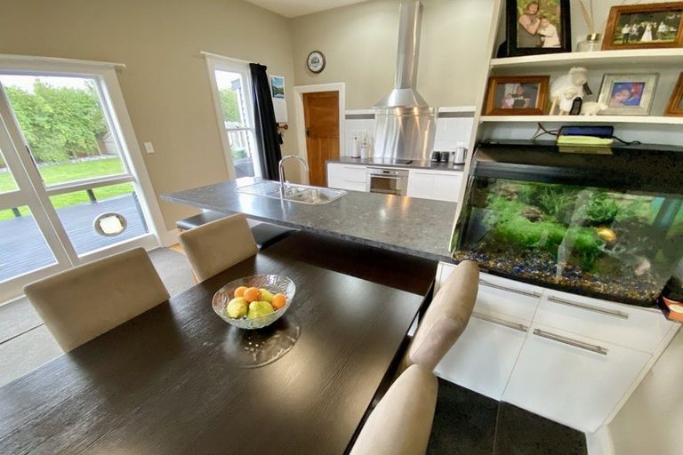 Photo of property in 18 Taumutu Road, Southbridge, 7602