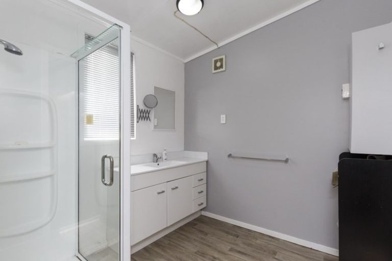 Photo of property in 127 Linton Street, West End, Palmerston North, 4410