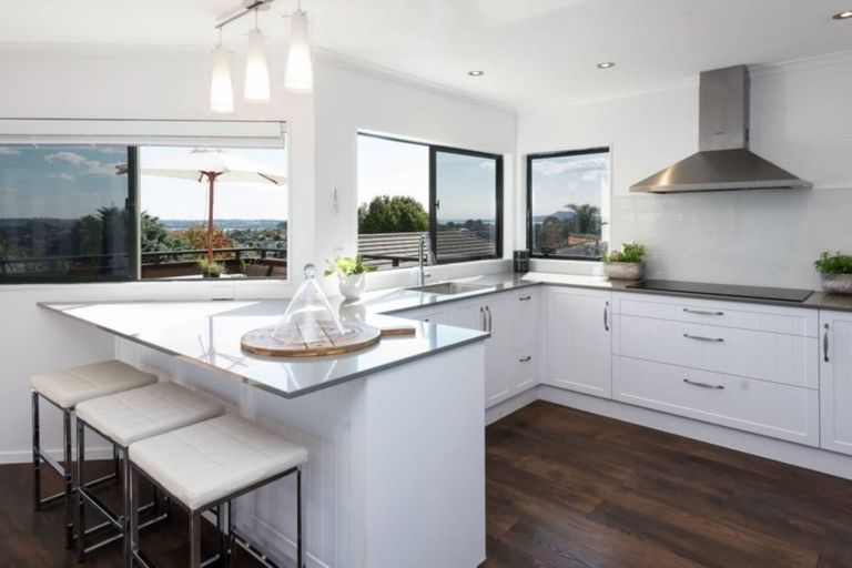 Photo of property in 1 Luana Way, Bucklands Beach, Auckland, 2014