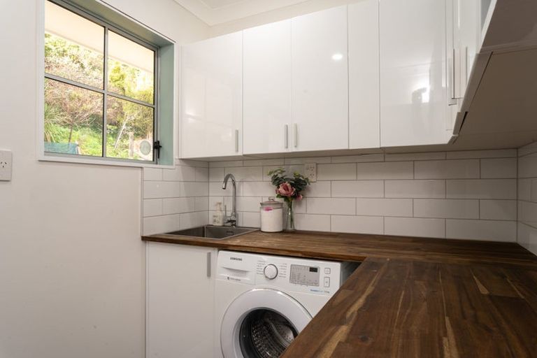 Photo of property in 9 Tralee Place, Johnsonville, Wellington, 6037