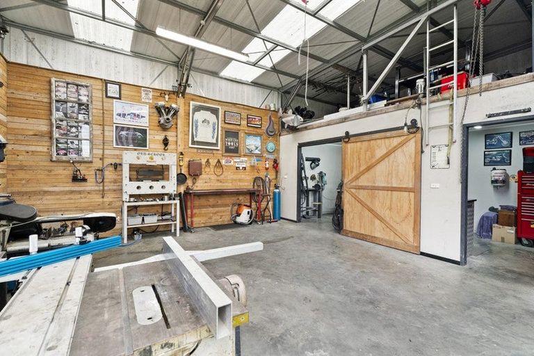 Photo of property in 46 Brian Crescent, Stanmore Bay, Whangaparaoa, 0932