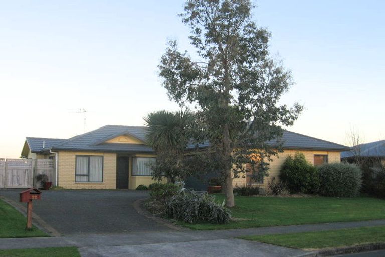 Photo of property in 22 Diomede Glade, Flagstaff, Hamilton, 3210