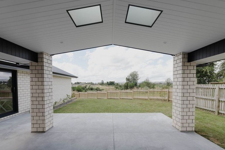 Photo of property in 19b Silverwood Lane, Leamington, Cambridge, 3495