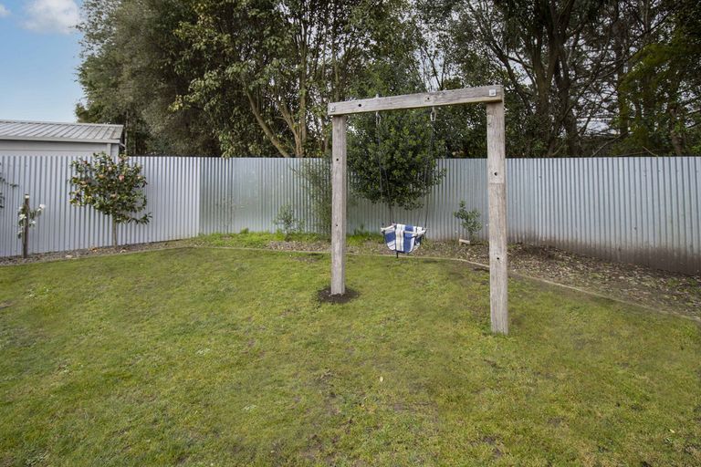 Photo of property in 22 Kupe Drive, Carterton, 5713