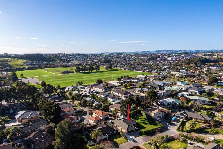 Photo of property in 10 Tom Keven Way, Pukekohe, 2120