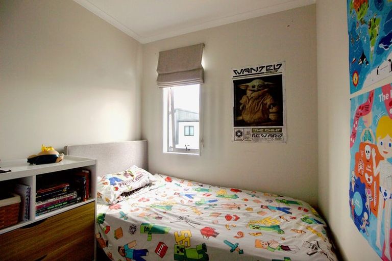 Photo of property in 7 Uma Grove, Hobsonville, Auckland, 0616