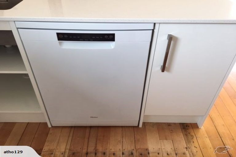 Photo of property in 1/25 Corunna Road, Milford, Auckland, 0620