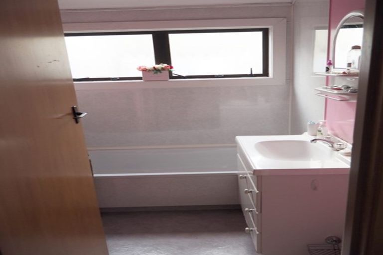 Photo of property in 671 Castle Street, North Dunedin, Dunedin, 9016