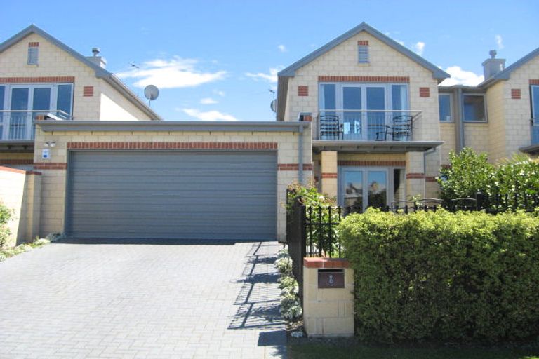 Photo of property in 8 Waterford Avenue, Northwood, Christchurch, 8051