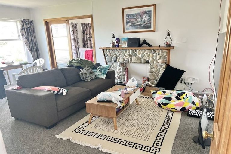 Photo of property in 33 Lingfield Street, Glenfield, Auckland, 0629